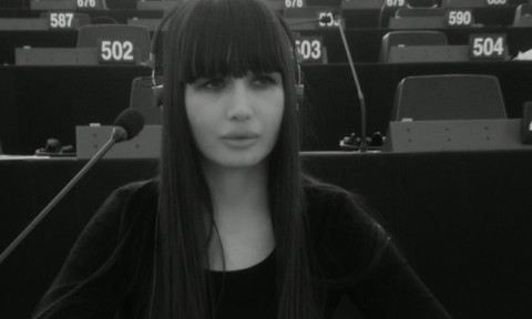 Cu ce se ocupă Elena Băsescu, după ce s-a votat în unanimitate să fie dată afară