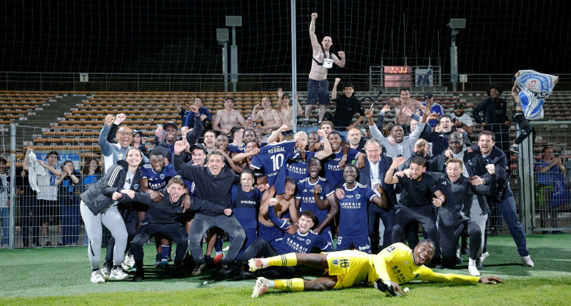 FC Martigues v Paris FC - Ligue 2 BKT 2024/2025