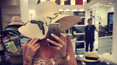 ”I-ați cheltuit banii lui Cristi Chivu?”. A răspuns fără să ezite: ”Mi se pare normal. Mă duceam la shopping foarte des”