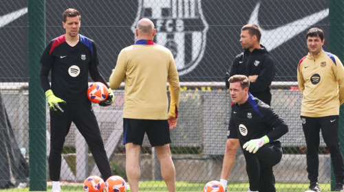 Hansi Flick s-a decis! Cine va apăra poarta Barcelonei la meciul cu Real Madrid