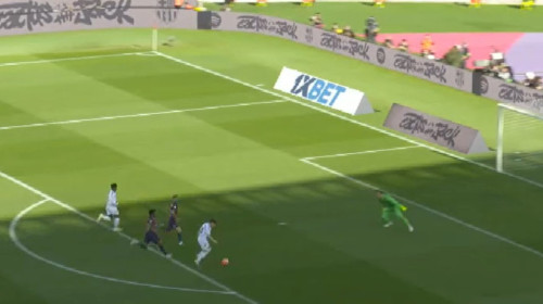 Rar vezi așa ceva! A debutat la Real Madrid împotriva Barcelonei și putea să fie erou chiar la prima atingere
