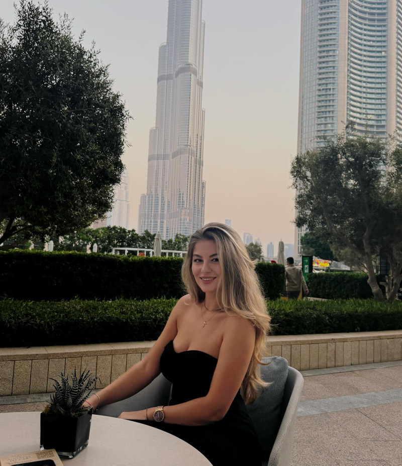 francescasim_1733580066_3517847028187695636_230431914