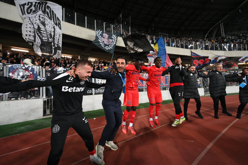 FOTBAL:UNIVERSITATEA CLUJ-FCSB, PLAY OFF SUPERLIGA SUPERBET (11.05.2025)