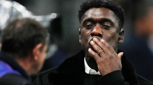 Legendarul Clarence Seedorf a semnat și a revenit în fotbal!