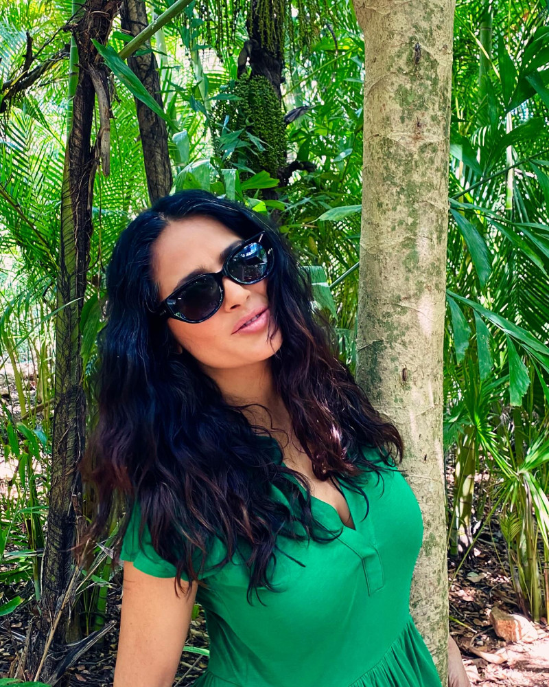 salmahayek_1710705299_3325959569555047311_1777628093