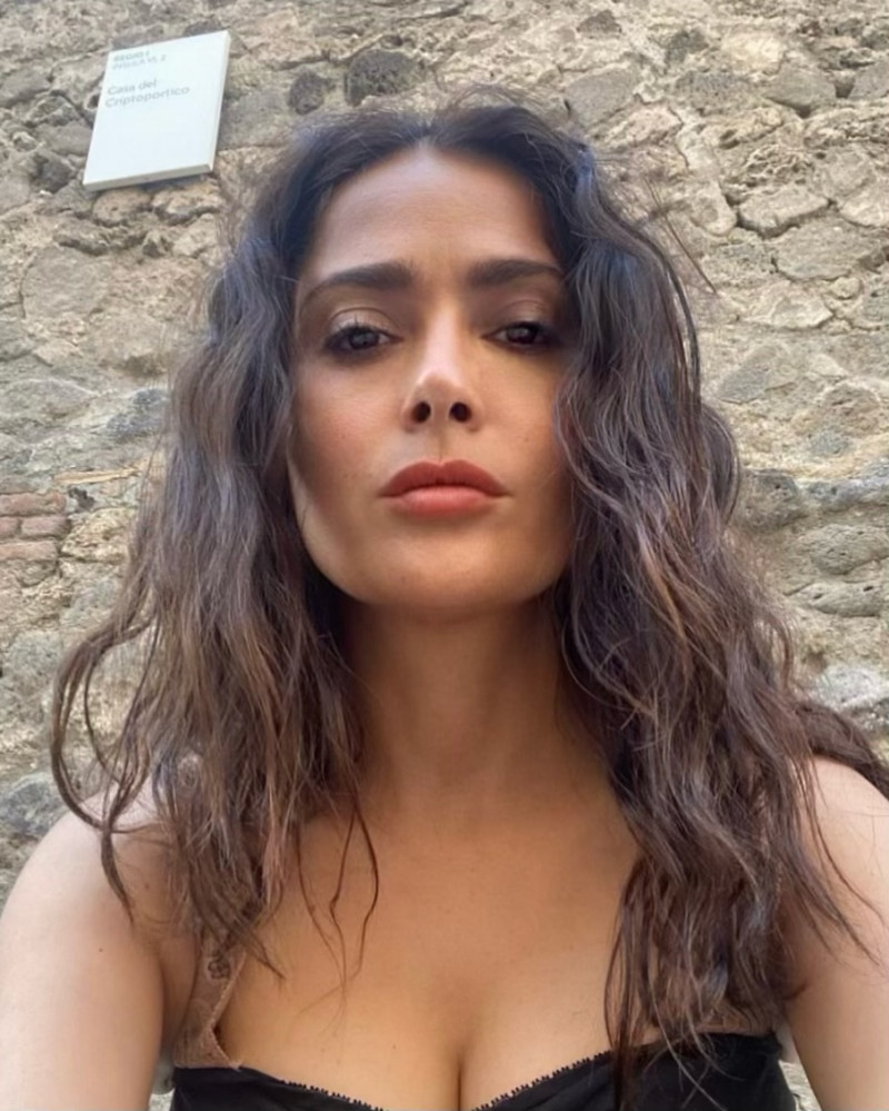 salmahayek_1709222306_3313519324968333425_1777628093
