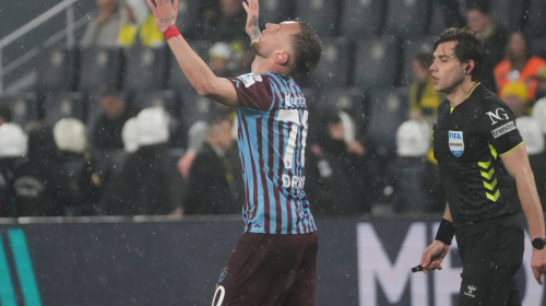 Denis Drăguș a revenit pe teren după o lună! Ce a făcut în meciul cu Galatasaray
