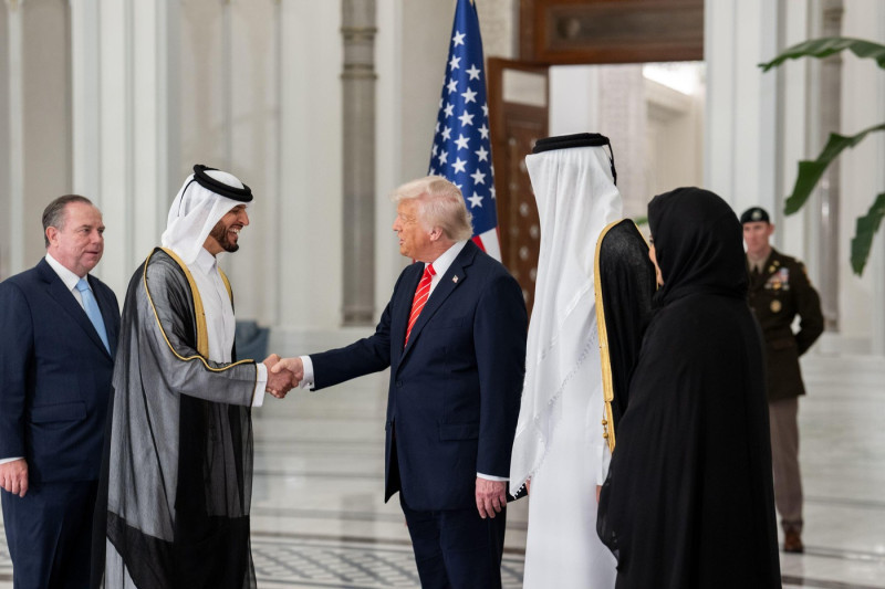 President Donald Trump participates in a receiving line with Amir of Qatar Sheikh Tamin bin Hamad Al Thani and his wife, Sheikha Jawaher, at an official State Dinner at Lusail Palace in Doha, Qatar, Wednesday, May 14, 2025. (Official White House Photo by