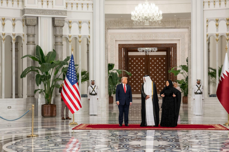 President Donald Trump is greeted by Amir of Qatar Sheikh Tamin bin Hamad Al Thani and his wife, Sheikha Jawaher, before an official State Dinner at Lusail Palace in Doha, Qatar, Wednesday, May 14, 2025. (Official White House Photo by Daniel Torok)