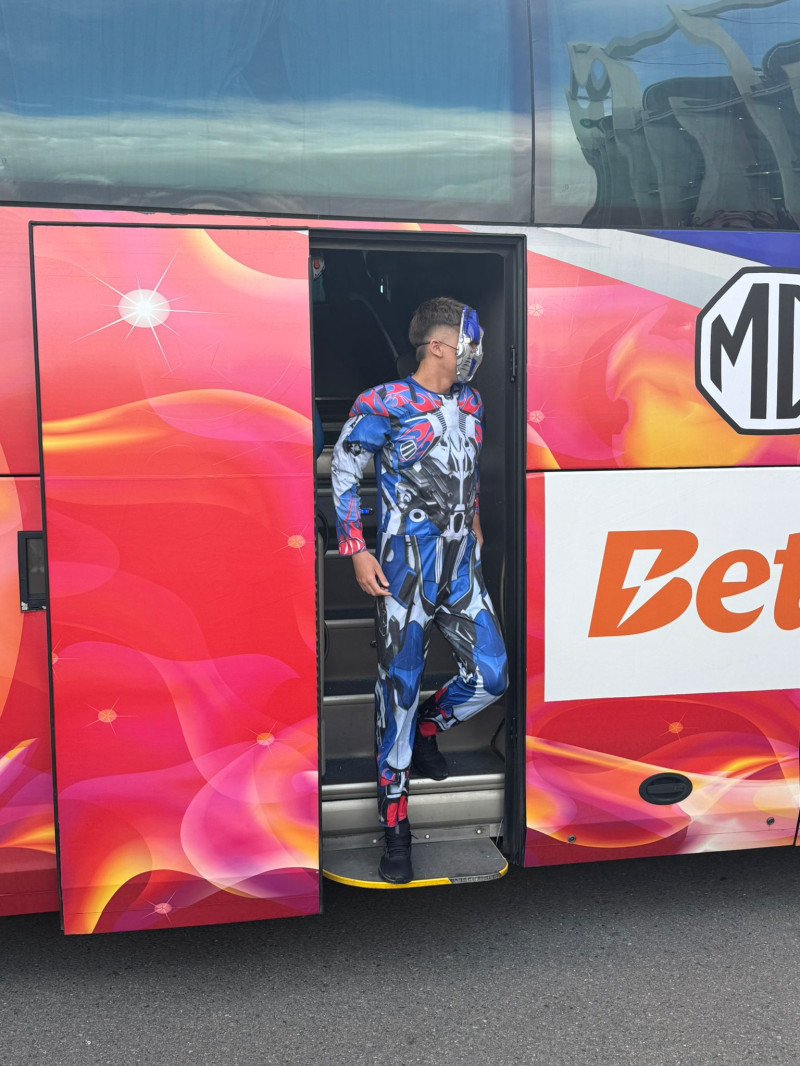 WhatsApp Image 2025-05-17 at 18.29.11-2