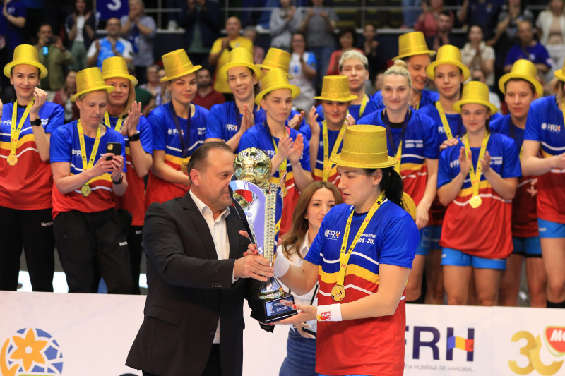 HANDBAL FEMININ: CSM BUCURESTI - CSM CORONA BRASOV, LIGA FLORILOR MOL 24-25 (18.05.2025)