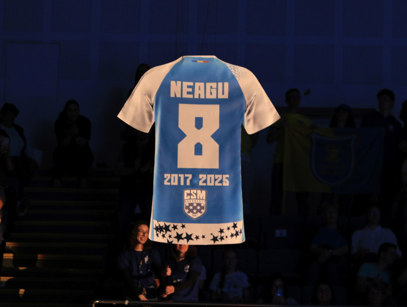 HANDBAL FEMININ: CSM BUCURESTI - CSM CORONA BRASOV, LIGA FLORILOR MOL 24-25 (18.05.2025)
