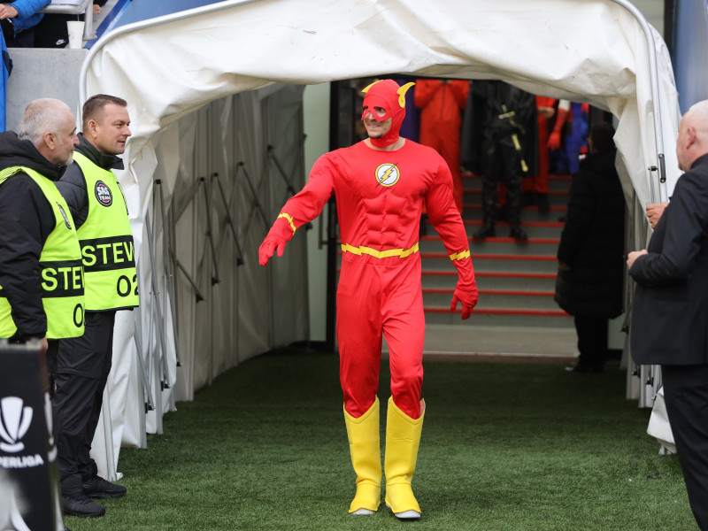 FOTBAL:FCSB-UNIVERSITATEA CRAIOVA, PLAY OFF SUPERLIGA SUPERBET (17.05.2025)