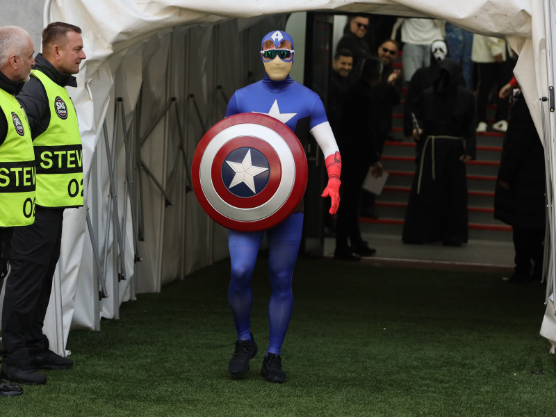 FOTBAL:FCSB-UNIVERSITATEA CRAIOVA, PLAY OFF SUPERLIGA SUPERBET (17.05.2025)