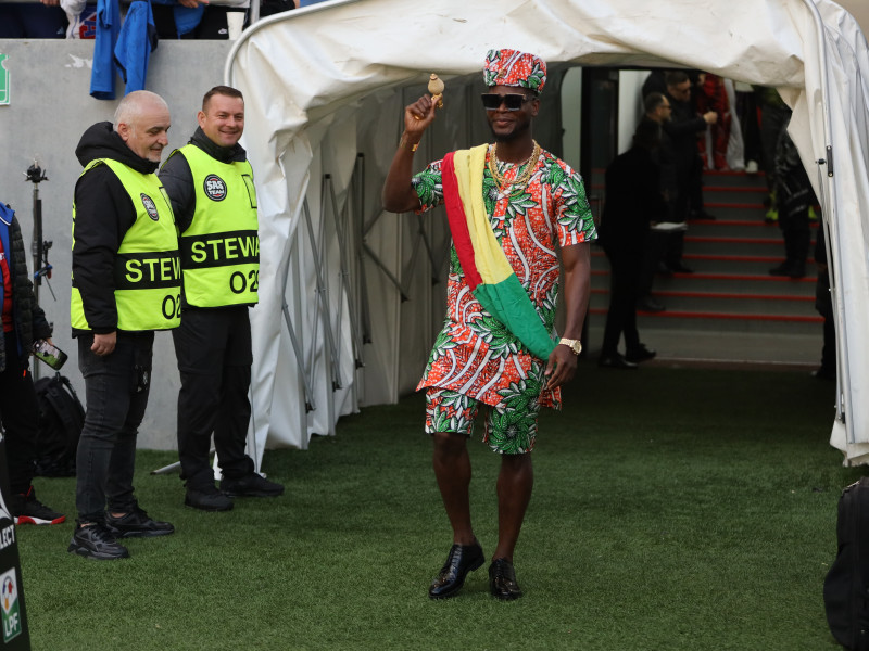 FOTBAL:FCSB-UNIVERSITATEA CRAIOVA, PLAY OFF SUPERLIGA SUPERBET (17.05.2025)