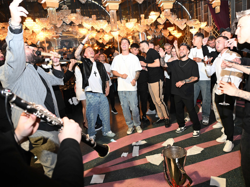 FOTBAL:SARBATOARE CLUB FCSB CASTIGAREA SUPERLIGII SUPERBET (17.05.2025)