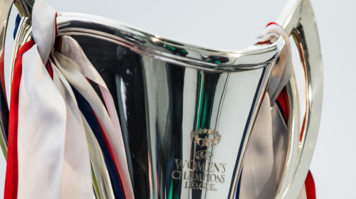 Au furat trofeul UEFA Champions League cu o săptămână înainte de marea finală