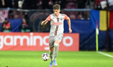 Ce salariu are Alex Stoian, puștiul-minune de la FCSB. Becali i-a fixat o clauză de 30 de milioane de euro