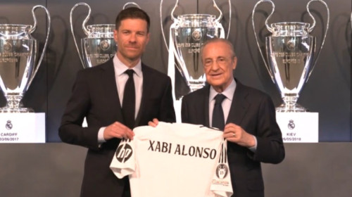 Xabi Alonso a cerut un transfer la Real Madrid, dar Florentino Perez a pus ”NU”