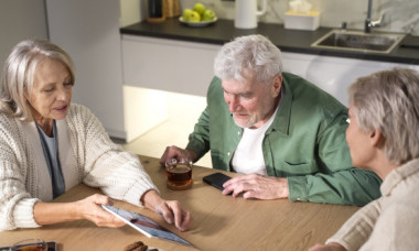 Ungaria acordă a 13-a pensie. România le indexează cu inflația. Care pensionari sunt mai câștigați?
