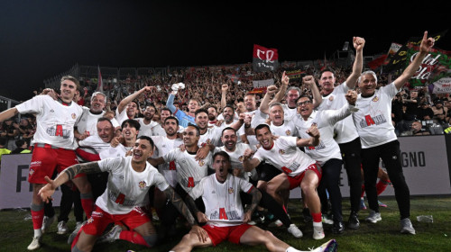 PROMOVARE! Fosta echipă a lui Vlad Chiricheș a revenit în prima ligă, după un meci cu 5 goluri și două cartonașe roșii