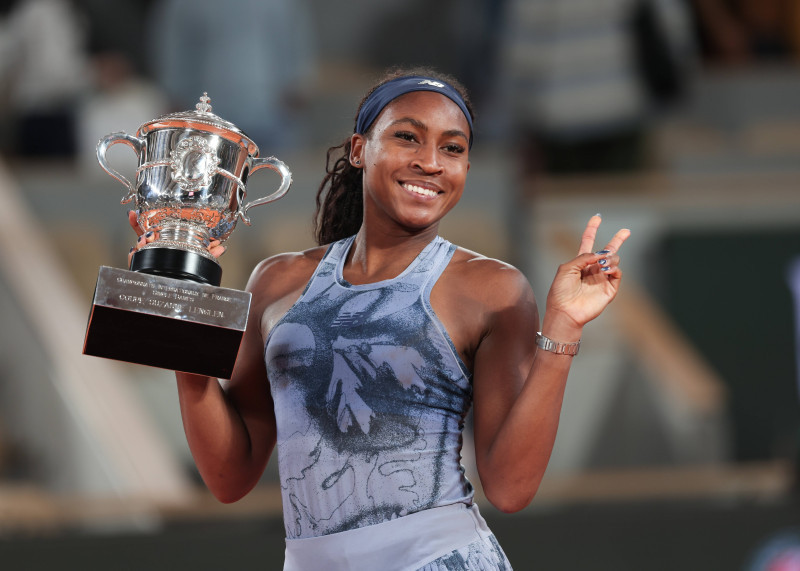 Siegerin Coco Gauff mit dem Pokal, Trophy, Siegerehrung, PresentationTennis - French Open 2025 - Paris - Grand Slam / ATP / WTA / ITF - Roland Garros - France - 2025