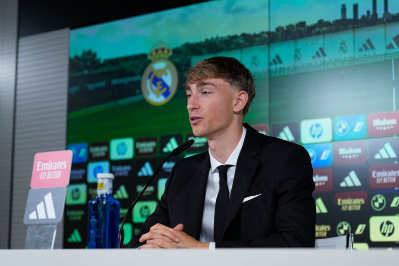 Dean Huijsen presentation as new player of Real Madrid, Valdebebas, Spain - 10 Jun 2025