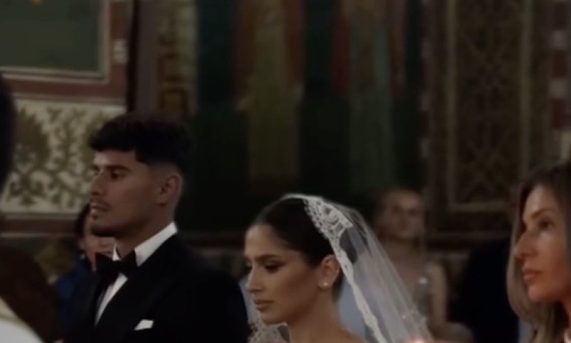 Apariție rarisimă! Cine este nașă la ”nunta anului” din România