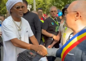 Ce i-a spus Emil Boc lui Ronaldinho, când a ajuns față în față cu el