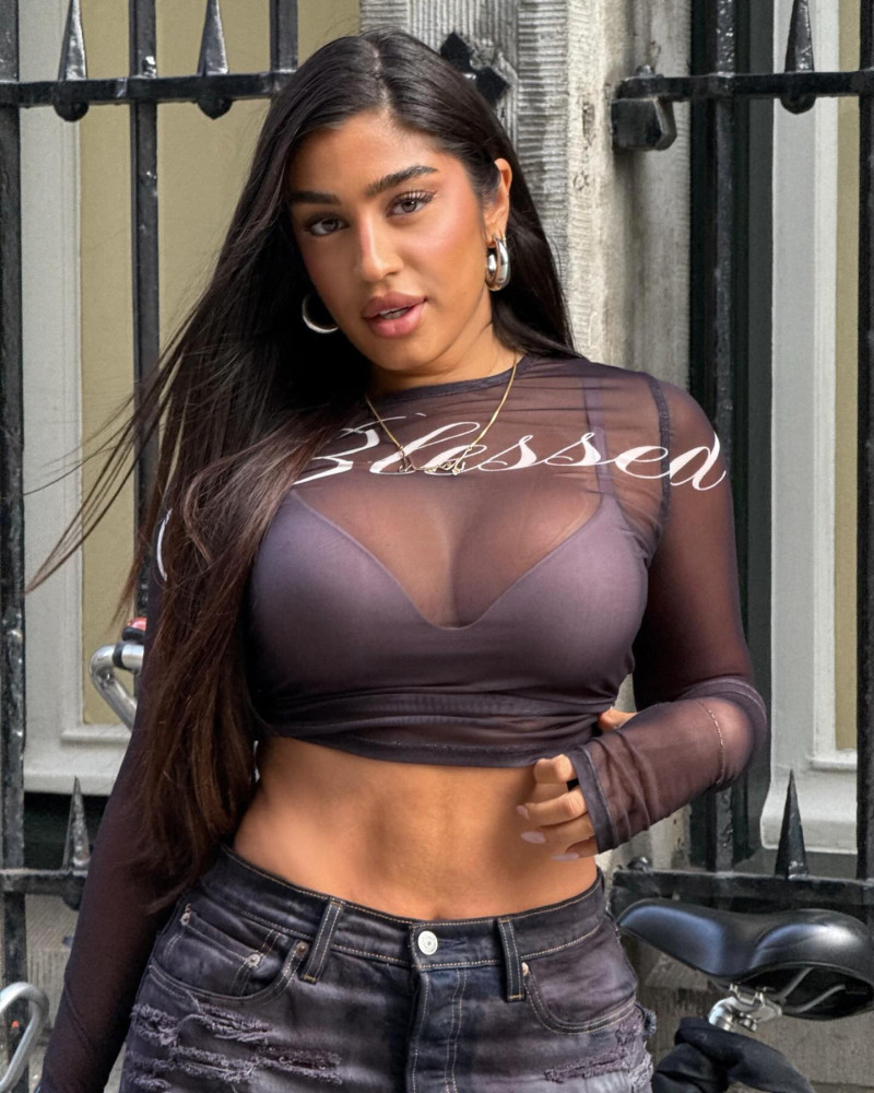 parmidashahh_1748468252_3642738186072948619_2270248453