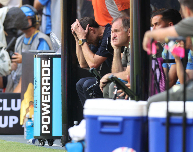 Miami Gardens, USA, 18th June 2025. Xabi Alonso manager of Real Madrid buries his head in his hands during the Real Madrid vs Al Hilal FIFA Club World Cup match at Hard Rock Stadium, Miami Gardens. Picture credit should read: David Klein / Sportimage