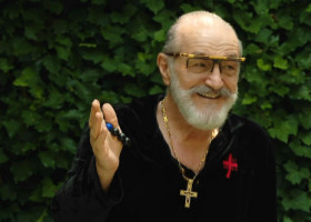 Gigi Becali: ”Hai să vă spun una tare de tot”. Au urmat hohote de râs în direct