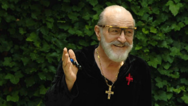 Gigi Becali: ”Hai să vă spun una tare de tot”. Au urmat hohote de râs în direct