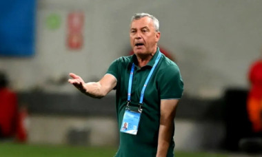 Întâmplări de necrezut cu Mircea Rednic. ”M-a scos din lot”. L-a înregistrat și s-a dus cu boxa la șefii echipei