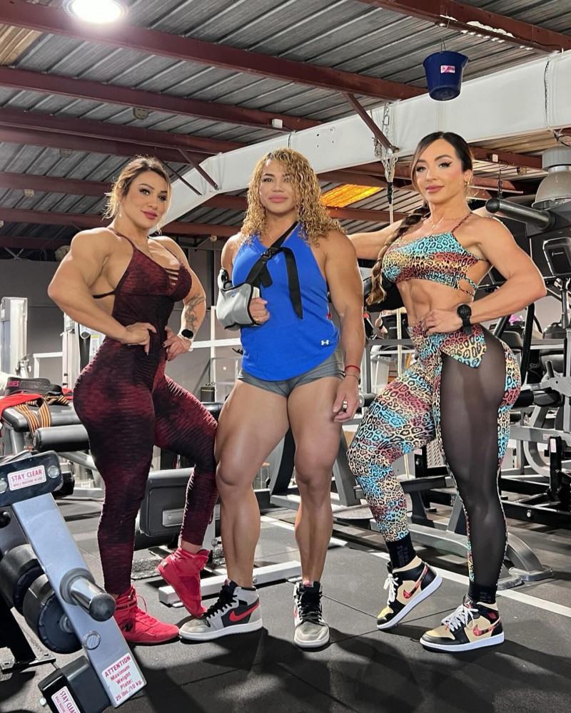 amymuscle_ifbbpro_1713900470_3352762608243069540_43146698730