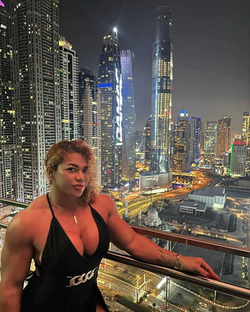 amymuscle_ifbbpro_1732481909_3508635014868753558_43146698730