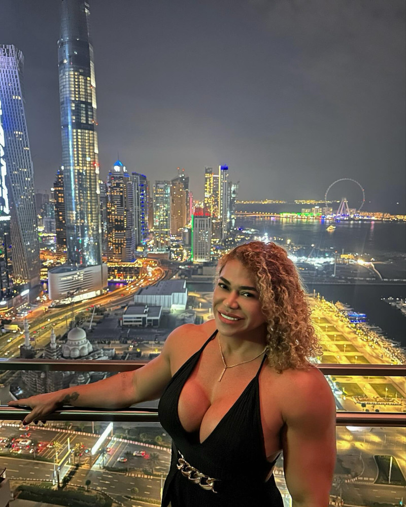 amymuscle_ifbbpro_1732481909_3508635014977740558_43146698730