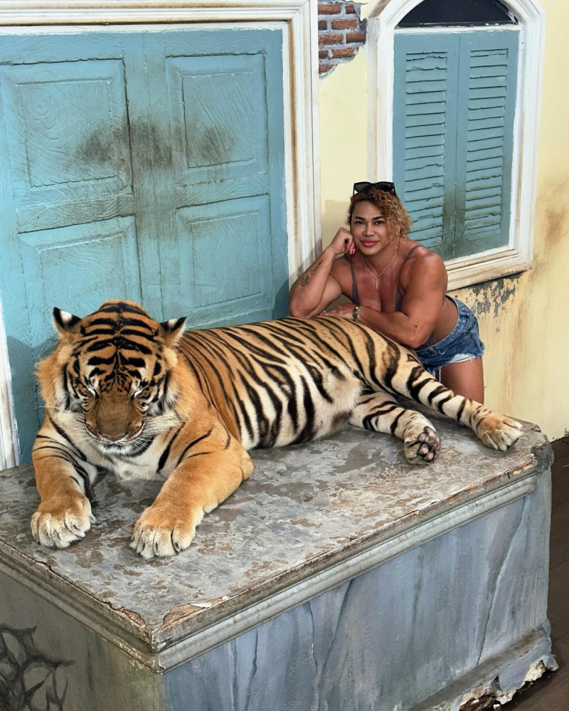 amymuscle_ifbbpro_1734505056_3525606402162470944_43146698730