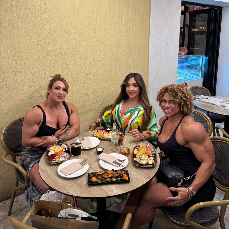 ifbbpro_behnaz_azar_1748164182_3640187458818603145_1588866860