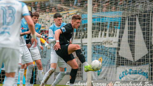 Direct în Bundesliga! Un fotbalist de origine română a semnat