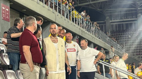 Trup și suflet pentru națională! Cum a trăit Denis Alibec din tribune eșecul României U19 din semifinală
