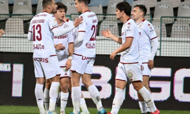 Lovitură pentru Costel Gâlcă după Rapid - Vardar. Și-a pierdut atacantul pentru 6 luni!