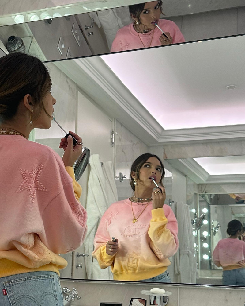 lynakhoudri_1704821400_3276491639654408212_175858541