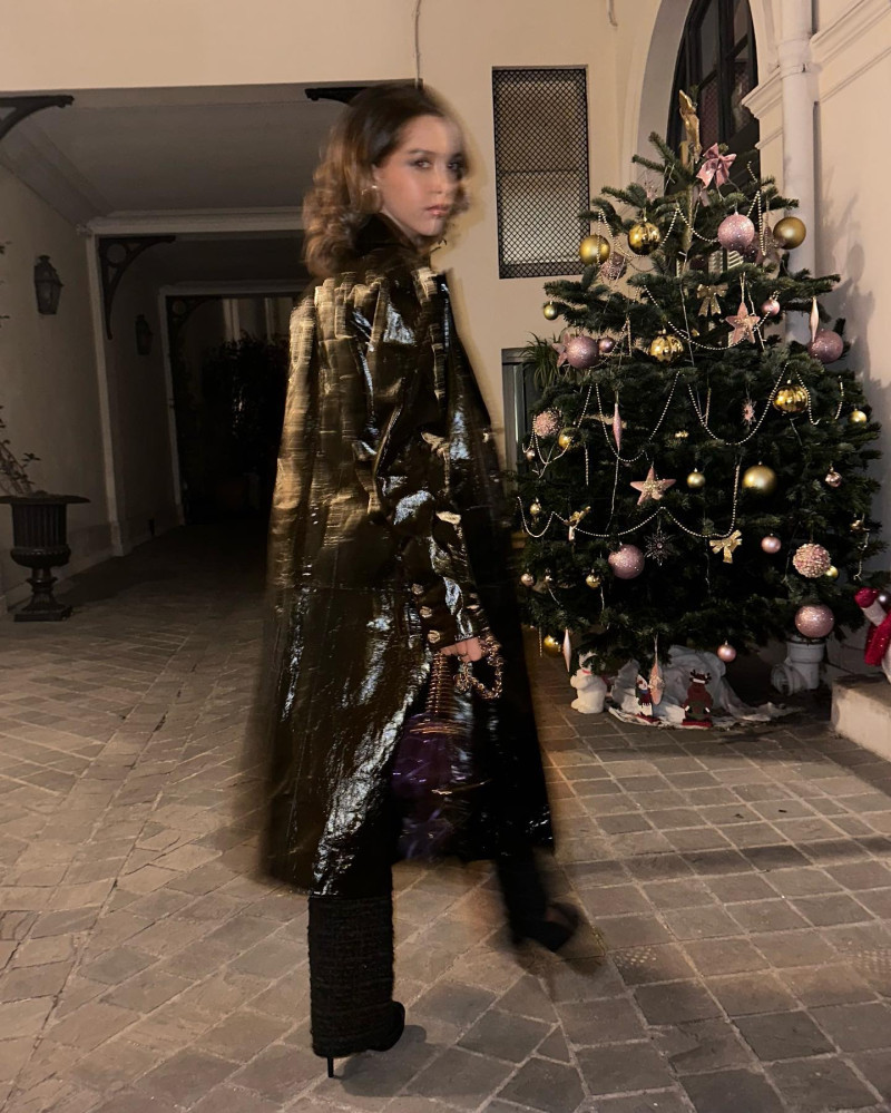 lynakhoudri_1721147400_3413049223197829661_175858541