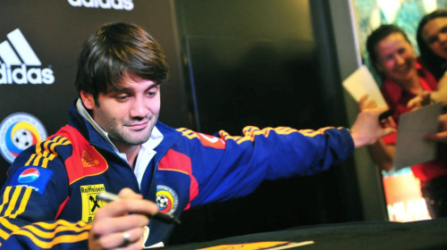 "Chivu mă suna seara, la 22:00, și îmi spunea 'Urcă-te în avion și vino!'" Dezvăluiri, după 20 de ani