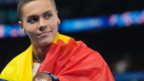 URIAȘ! David Popovici, medalie de aur la 100 m liber și record european la Campionatele Europene U23! Cursă entuziasmantă