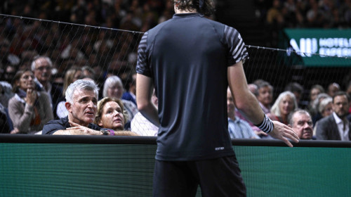 ”Nu e tatăl meu!” Stefanos Tsitsipas nu a avut milă de părintele său, înainte de debutul la Wimbledon