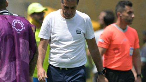 Dat afară, după eliminarea de la Cupa Mondială a Cluburilor