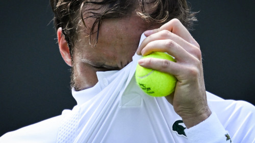 Favoriții cad pe capete la Wimbledon! Mari surprize în primul tur