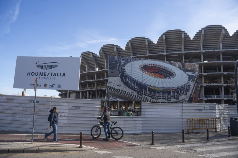 Valencia's Nuevo Mestalla stadium resumes construction work that has been halted for almost 16 years